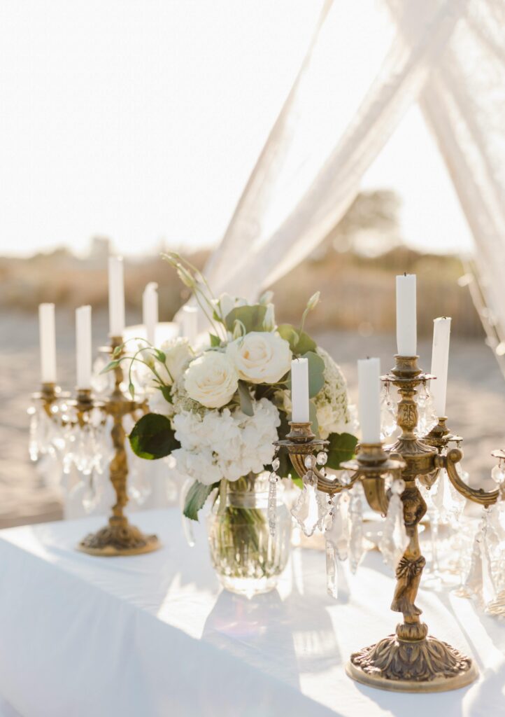 white floral centerpiece for wedding reception